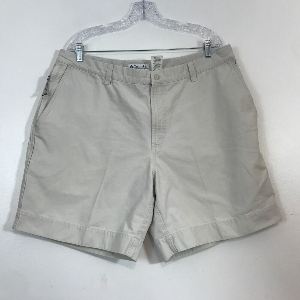 Y2K Columbia Men's Shorts Size 40 Cotton Tan Hiking Outdoor Fishing Camping